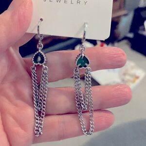 Drop earrings chain style green stones